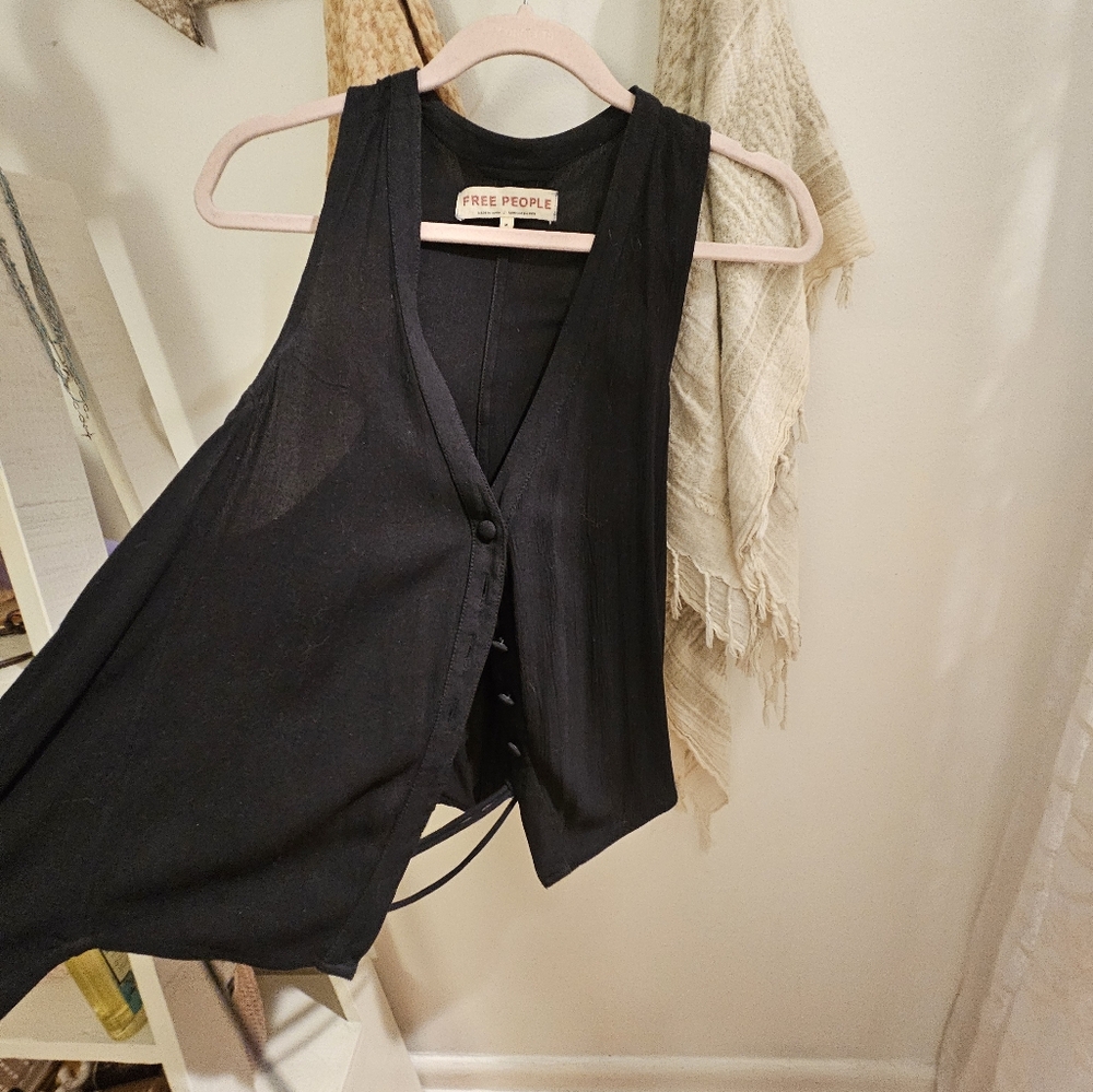 FREE PEOPLE Black Sleeveless Wrap Vest